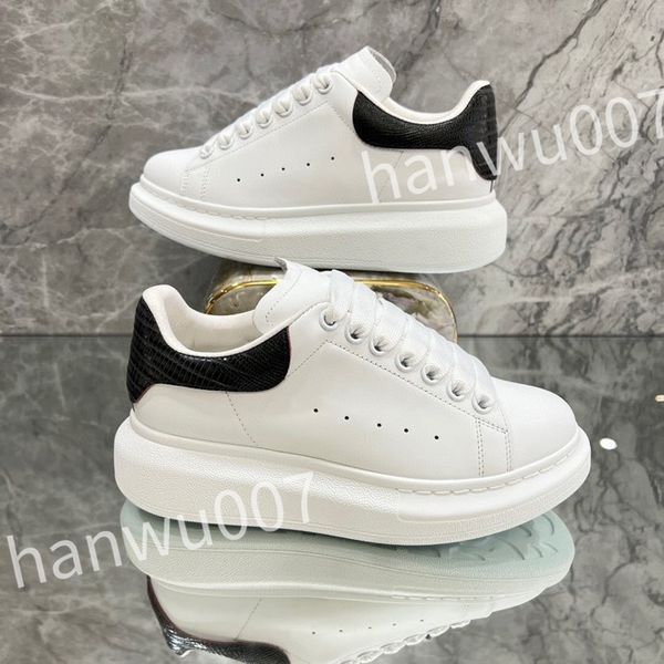 

2023 new luxury designer casual lace up leather color matching board shoes black and white women's sports designer sports shoes xsd2211