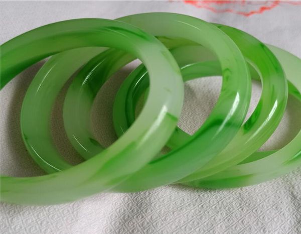 

5662mm natural kunlun jade fluttering jade bracelet del ivery9749787, Black