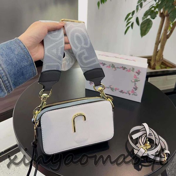 

designer shoulder bag women's luxury brand handbag crossbody bag metal letter messenger bag solid leather fashion messenger bag v104258