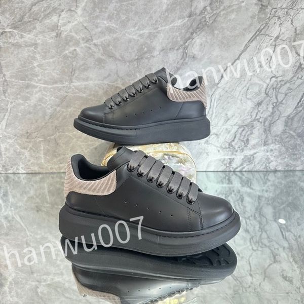 

new women sport running shoes black fashion designer shoes outdoor fitness trainers sneakers black white men casual shoe xsd221126