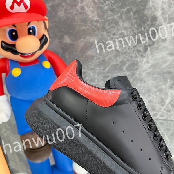 

luxury designer casual lace up leather color matching board shoes black and white women's sports designer sports shoes xsd221133