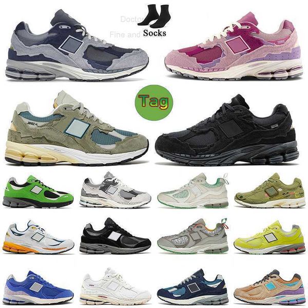 

white 2002 nb women mens 2002r r black running shoes incense protection pack rain cloud mirage grey phantom sea salt peace be the journey