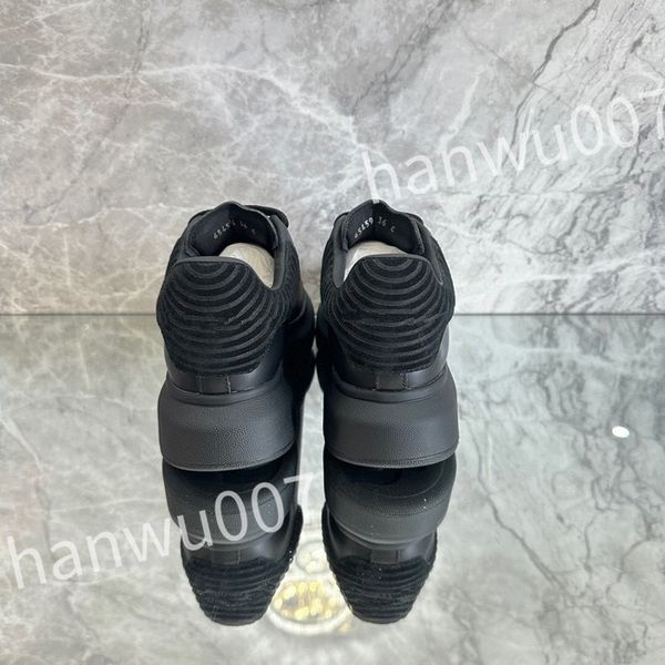 

2023 new women sport running shoes black fashion designer shoes outdoor fitness trainers sneakers black white men casual shoe xsd221126