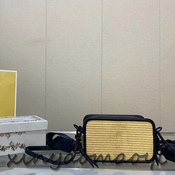 

designer shoulder bag women's luxury brand handbag crossbody bag metal letter messenger bag solid leather fashion messenger bag v104258