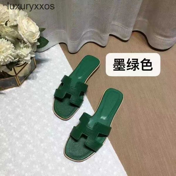 

2023 leather designer women slipper versatile h summer lady wearing genuine sandals external oran one hh word beach women's shoes td64