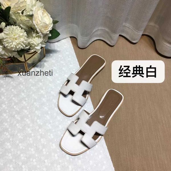 

sandal designer slippers bear slipper shoes her higversion leather h-tow women's oran versatile color matching wearing flat bottomed be