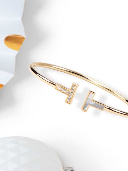 

counter quality high version tiffay bracelet light luxury niche exquisite and non fading titanium steel inlaid diamond opening female k gold, Black