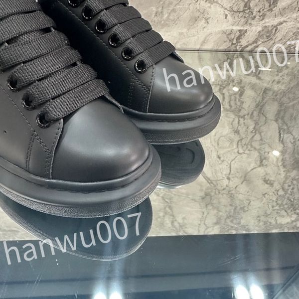 

2023 new women sport running shoes black fashion designer shoes outdoor fitness trainers sneakers black white men casual shoe xsd221127