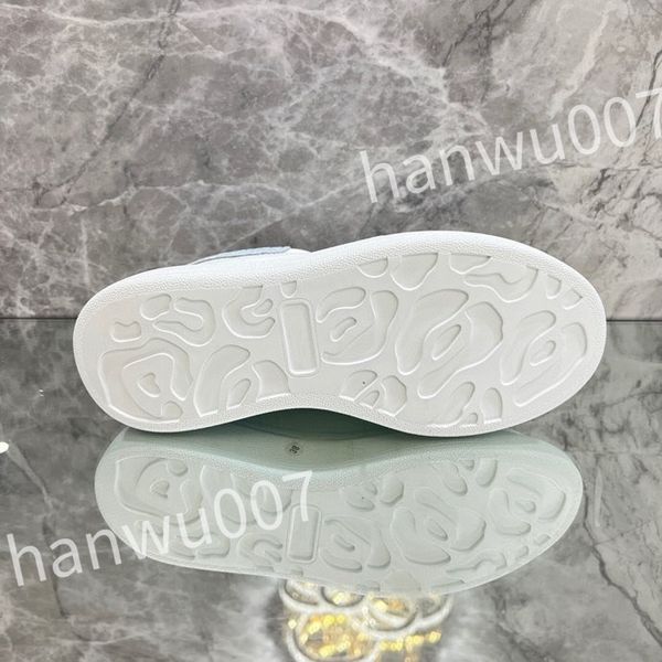 

new r casual lace up leather color matching board shoes black and white women's sports designer sports shoe xsd221134