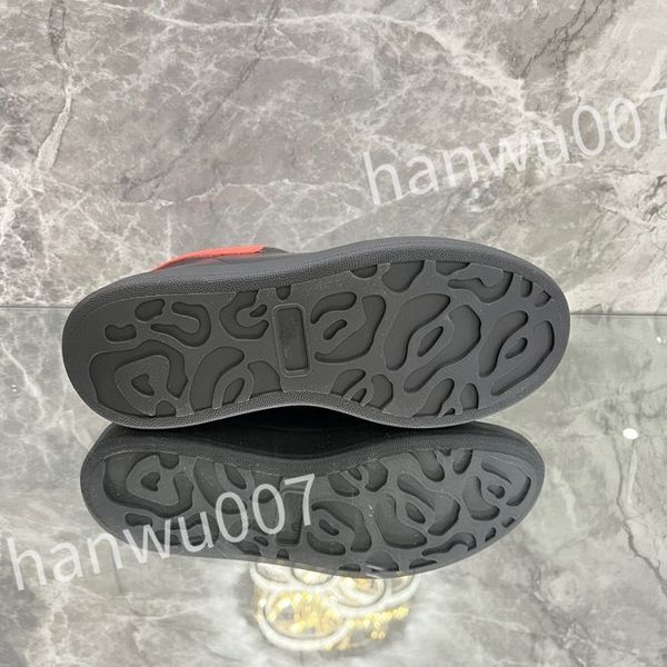 

new luxury designer casual lace up leather color matching board shoes black and white women's sports designer sports shoes xsd221133