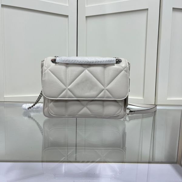 

designer shoulder bag cross body organ bag handbag fashionable women leather flip square wallet luxurious cloud bag