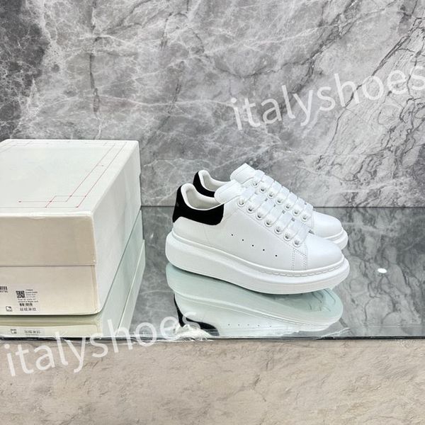 

luxury brand men women running shoes sports skateboarding ones shoes high white black outdoor trainers sneakers xsd221101