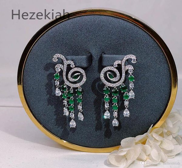 

hezekiah 925 tremella needle noble earrings long section shiny tassel eardrop new plating dance party 2726511, Golden