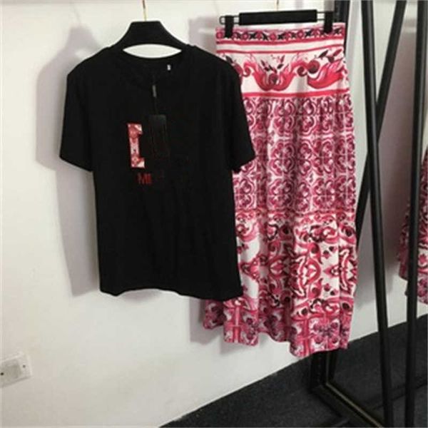 

casual sets printed two piece black round neck short-sleeved t-shirt embroidered letters vintage floral print high waist long half-skirt des, White