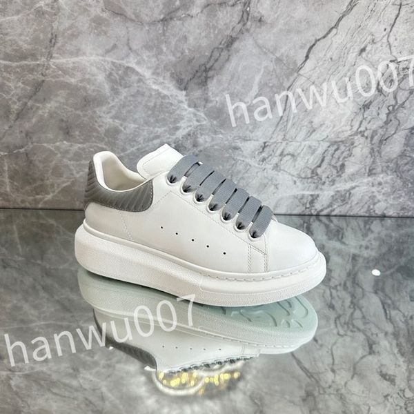 

2023 new luxury women sport running shoes black fashion designer shoes outdoor fitness trainers sneakers black white men casual shoe xsd2211