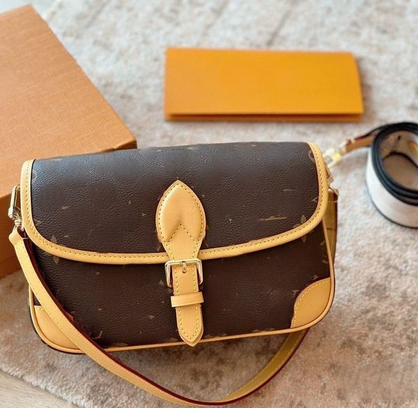 

shoulder bag designer woman handbag crossbody bag leather bag messenger bag fashion bag designer tote bag classic old flower cowhide hobo ba