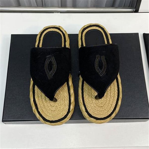 

fashion slippers 2023 channel luxury design summer men's and women's flats thick soled leather rubber lettering logo casual cartoo, Black