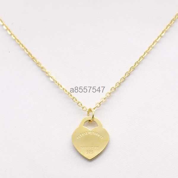 

stainless steel heart-shaped necklace short female jewelry 18k gold peach heart pendant woman 1f601, Silver