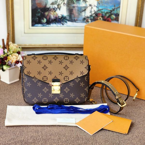 

luxurys m44875 leather pochette clutch envelope bags womens m44876 designer embossed handbags shoulder bag mens strap old flower city crossb