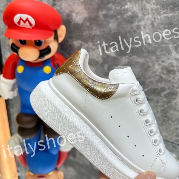 

new luxury designers shoes casual men women white leather platforms black outdoor sneakers fashion lady outdoor shoe xsd221105