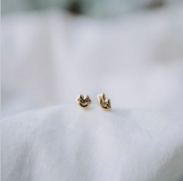 

in 2016 his lips compound new fashion women earrings lovely earrings whole day gift9183959, Golden;silver