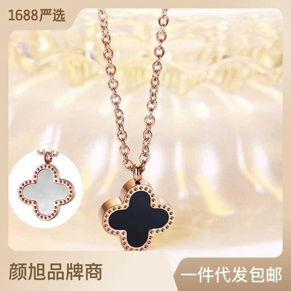 

black and white double-sided steel four-leaf clover necklace for women versatile high grade rose gold non fading jewelry collarbone chain, Silver