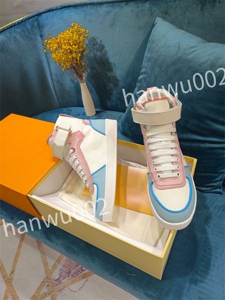

2023 designer men women flow sneakers shoes runner trainers leather black white sports rubber runner outdoor shoe size 35-46 dc220601