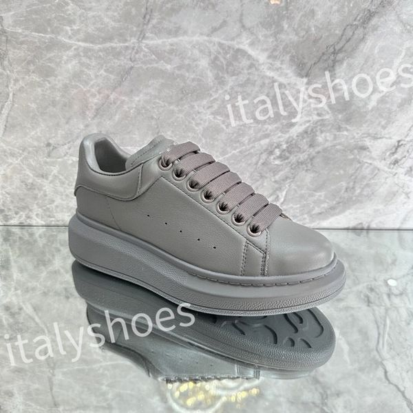 

2023 new mens sneakers bread shoes fashion trend classic floral designer casual versatile outdoor driving airport walking xsd221102, Black