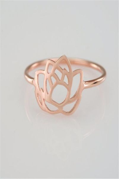 

10 pc lotus women fashion jewelry 18 k gold plated ring mixed color whole to bring good luck2860646, Golden;silver