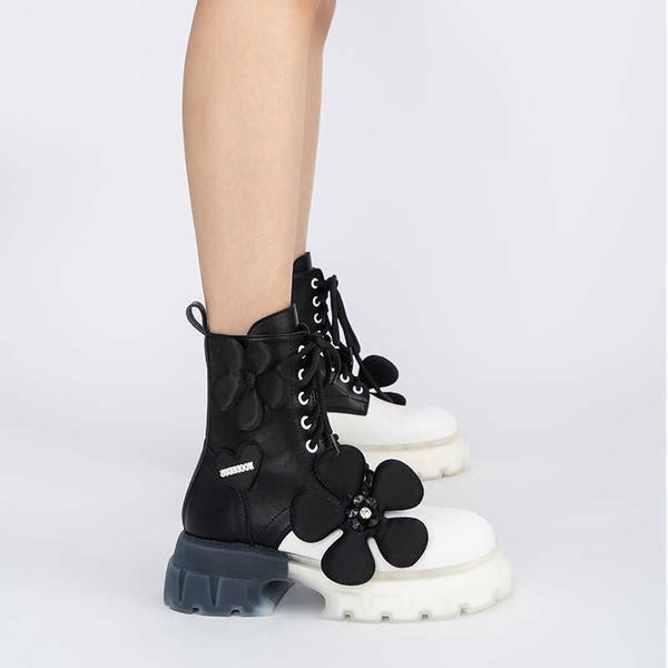 

niche design sense martin sweet cool big women's thick sole elevated flower slim ins trendy street short boots, Black