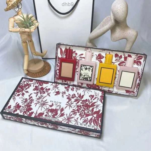 

parfum attractive fragrance set women perfume suit 30ml 4-piece collection floral note different fragrances for any skin highquality 1