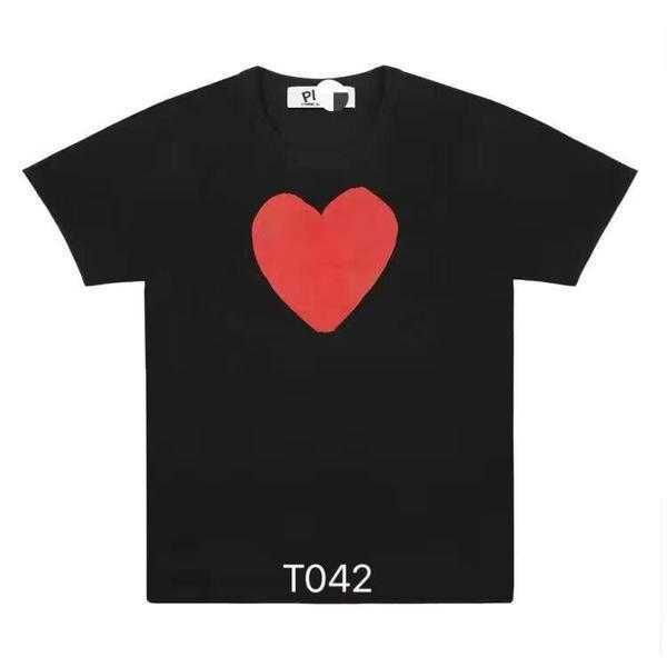 

23ss fashion mens play t shirt designer red heart shirt commes casual women shirts des badge garcons high quanlity tshirts cotton embroidery, White;black