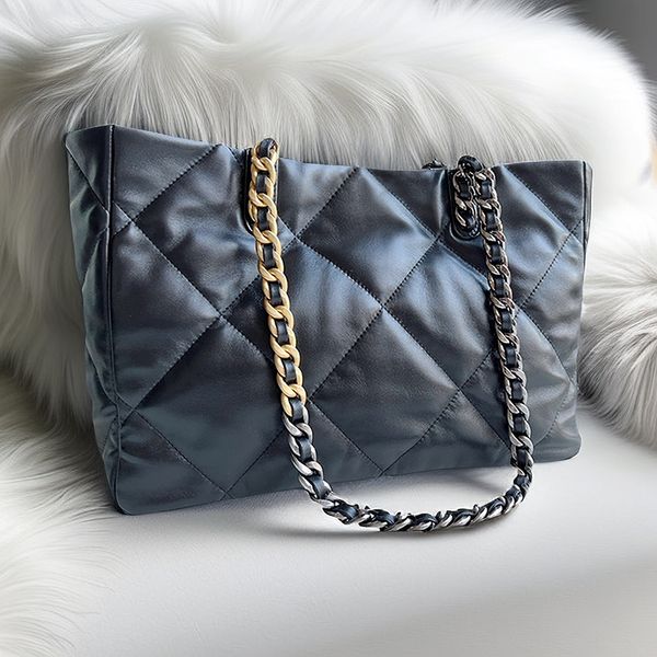 

shiny lambskin 19 shopping bag designer shoulder bag 41cm luxury tote bag high imitation chain bag with box zc129