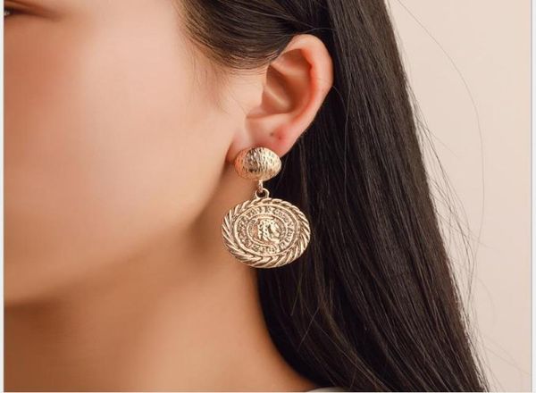 

round metal portrait earrings0123456789101112137335689, Golden;silver