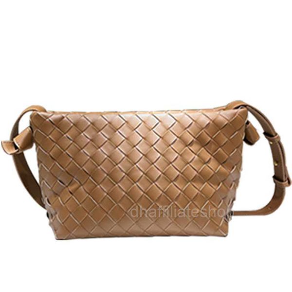 

designers woven bags spring new leather large capacity women's bag messenger bag single shoulder bag high sense commuter bag