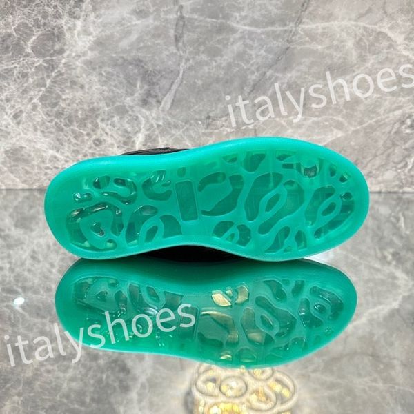 

new mens sneakers bread shoes fashion trend classic floral designer casual versatile outdoor driving walking xsd221104, Black