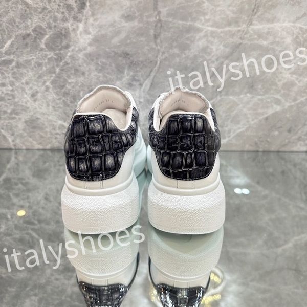 

2023 new luxurys designers shoes casual men women white leather platforms black outdoor sneakers fashion lady outdoor shoe xsd221105