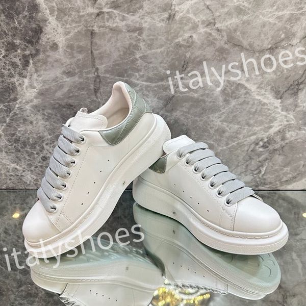 

2023 luxury designers shoes casual men women white leather platforms black outdoor sneakers fashion lady outdoor shoes xsd221105