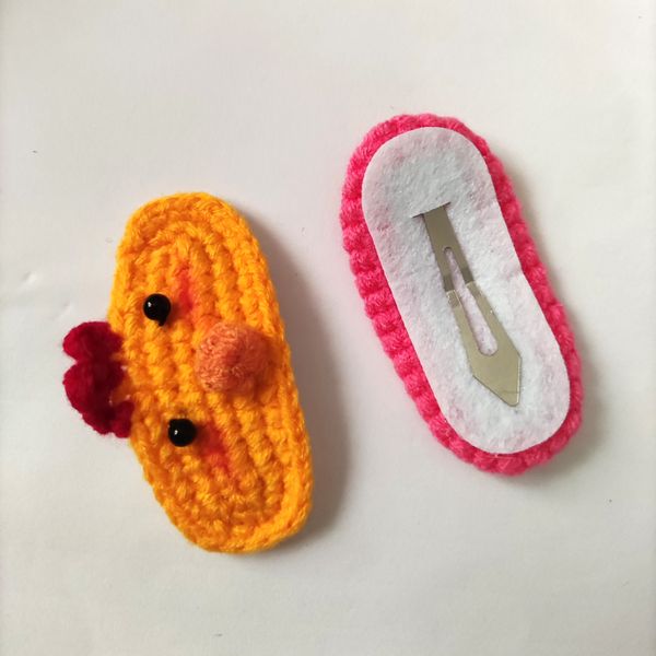 

2023 new arrival hand knitted cartoon figure hairpin accessories scarf neckerchief decoration accessory