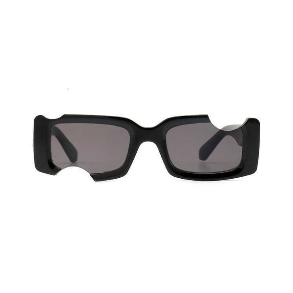 

the new 2022 trend box hole round face sunglasses off and the same gap small frame sunglasses, White;black