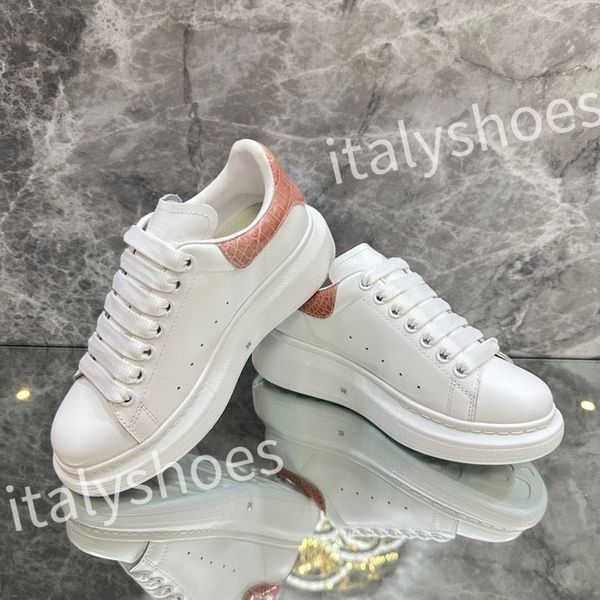 

2023 designers shoes casual men women white leather platforms black outdoor sneakers fashion lady outdoor shoe xsd221105