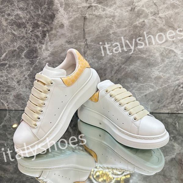 

2023 luxury designers shoes casual men women white leather platforms black outdoor sneakers fashion lady outdoor shoe xsd221105