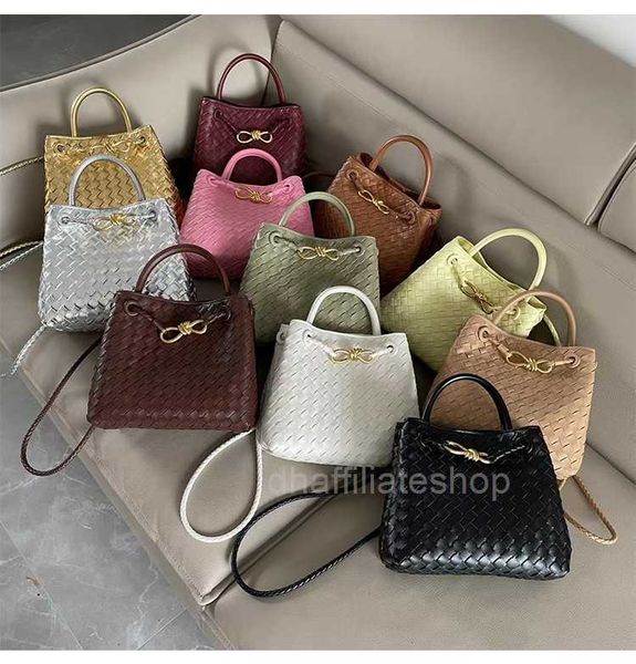 

designers woven bags bottegas andiamo 23ss cowhide women's bag handbag personalized french niche design handbag tote bag real leather b