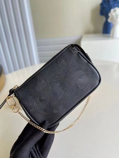 

m80732 new women's luxury chain zero wallet, Red;black