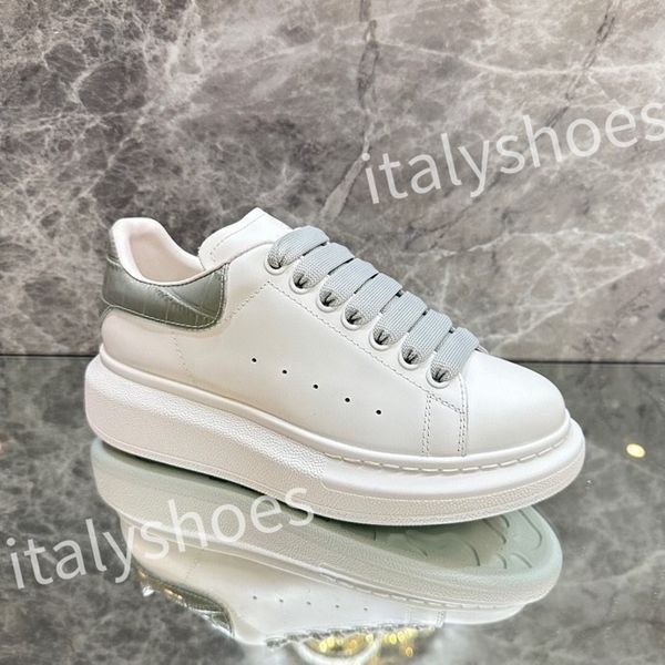

2023 new luxury designers shoes casual men women white leather platforms black outdoor sneakers fashion lady outdoor shoes xsd221105