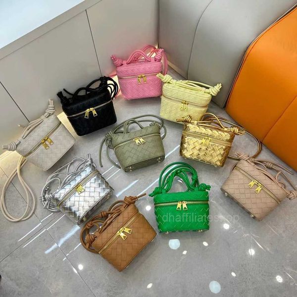 

designers woven bags bottegas box cowhide bag 2023 spring/summer new box bag versatile and simple one shoulder crossbody handheld makeup bag