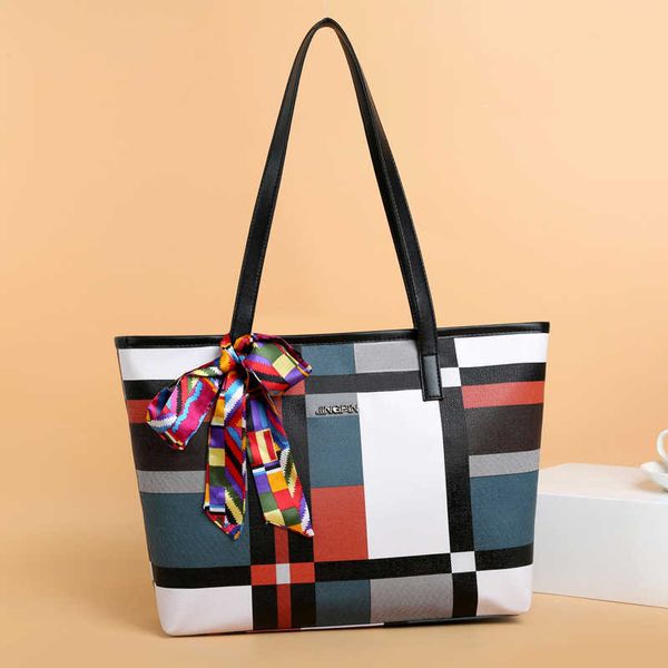 

middle aged and elderly women's bag tote bag women's high-capacity commuting shoulder bag niche design lattice belt silk scarf