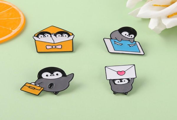 

cute penguin love heart brooches pin for women fashion dress coat shirt demin metal funny brooch pins badges backpack gift jewelry3178538, Gray