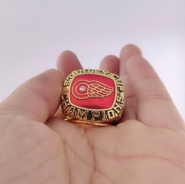 

2020 wholesale 1997 detroit red wings cup championship ring gifts for friends gifts2449780, Golden;silver