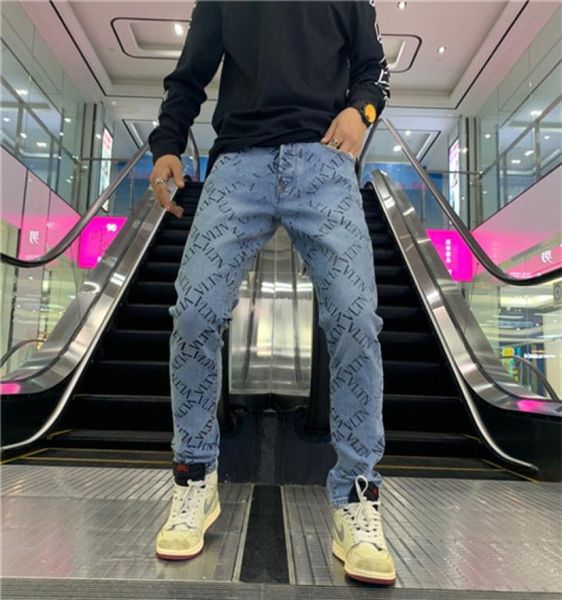 

2020 european and american style men039s jeans slim fit tear jeans men039s high street men039s jogging jeans knee hole wa2469085, Blue